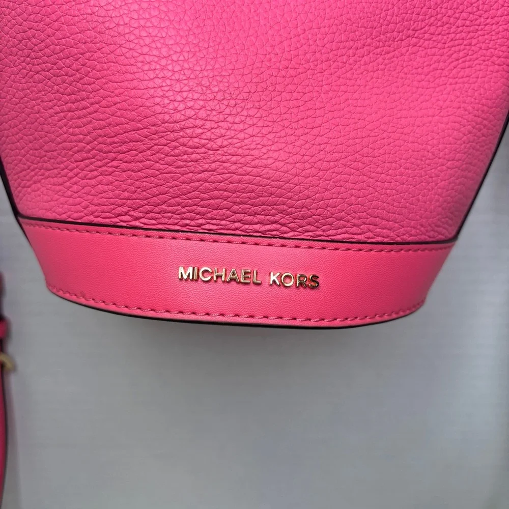 Michael Kors Townsend Pink Leather Small Convertible Bucket Bag Crossbody - Picture 5 of 15